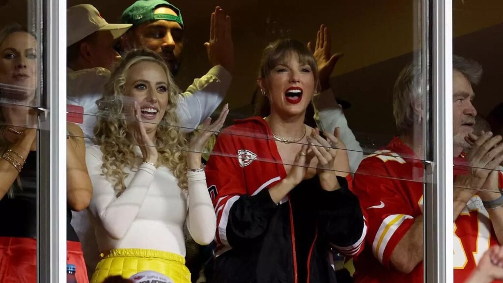 Taylor Swift Super Bowl Outfit 