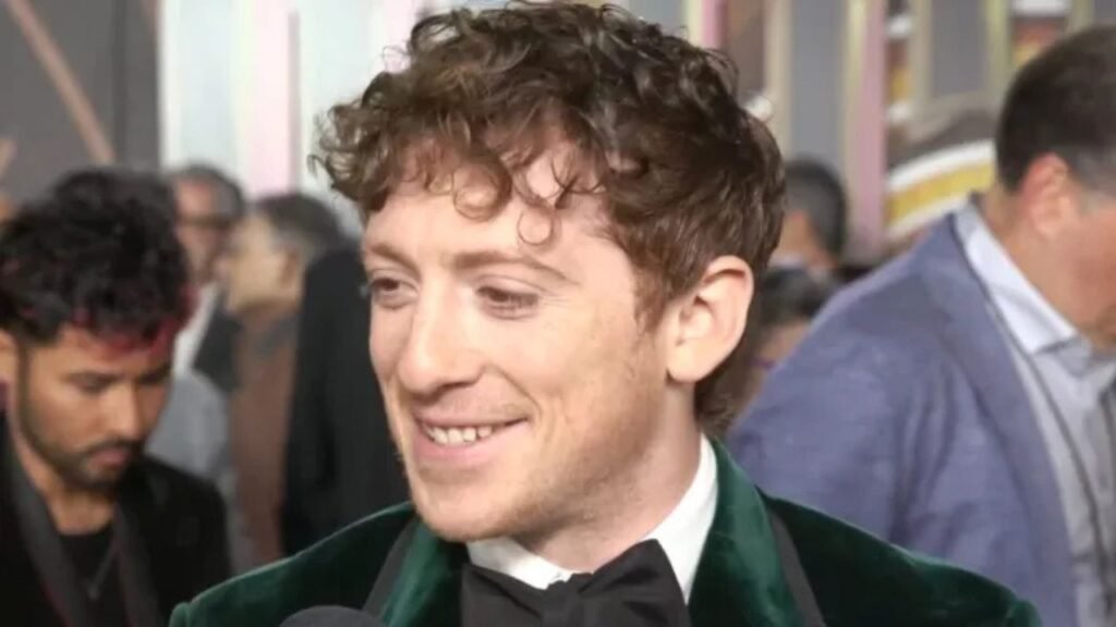 Ethan Slater praises Ariana Grande performance in Wicked